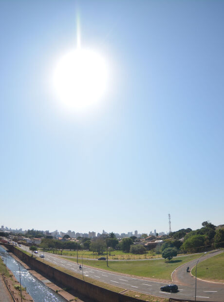 Domingo de Carnaval ter&aacute; altas temperaturas em MS