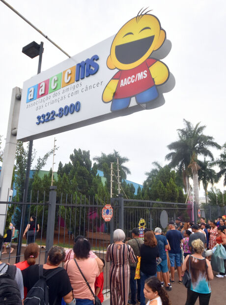 Bazar da AACC-MS ter&aacute; Iphone lacrado por R$ 2,4 mil