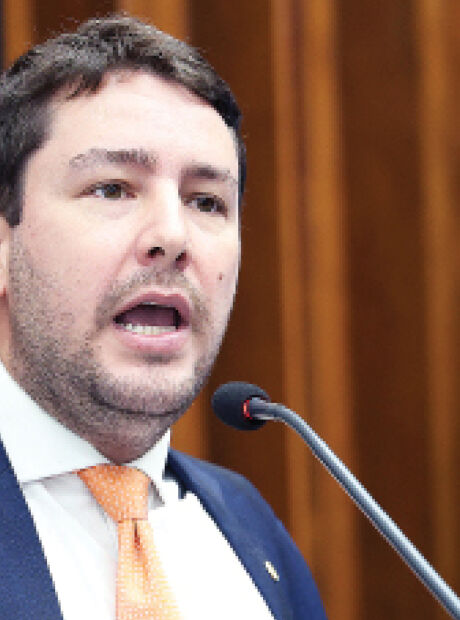 Com futuro pol&iacute;tico incerto, Catan sofre duas derrotas na Justi&ccedil;a para a Cassems