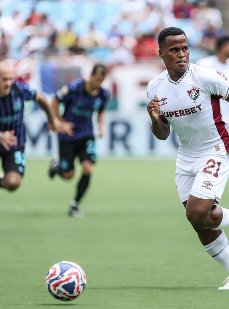 Palmeiras anuncia a contrata&ccedil;&atilde;o do atacante colombiano Jhon Arias