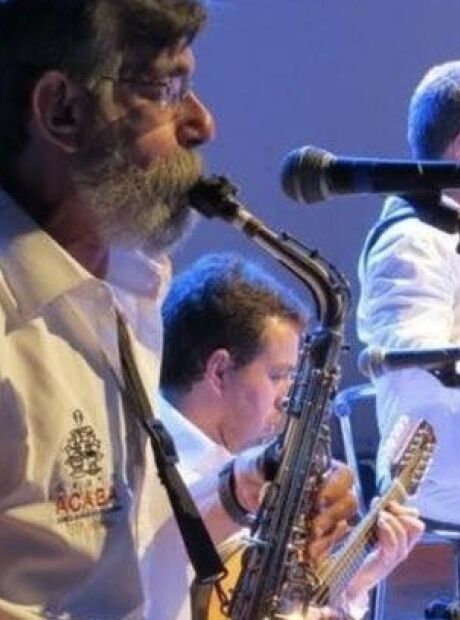 Amigos lamentam morte de Adriano Pra&ccedil;a, integrante do Grupo Acaba