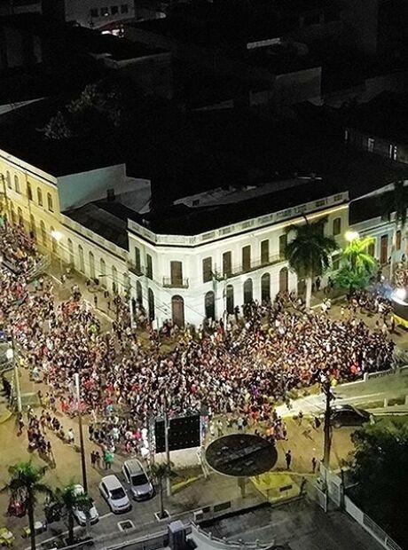 Carnaval de Corumb&aacute; deve movimentar R$ 15 milh&otilde;es