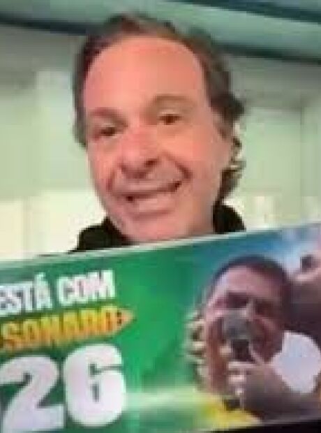 Lindbergh aciona TSE contra ex-ministro e Fl&aacute;vio Bolsonaro alegando propaganda antecipada