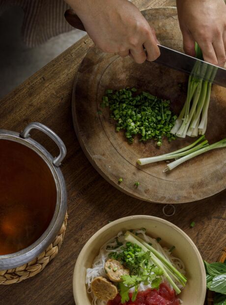 Nutricionista defende abordagem que une corpo, mente e emo&ccedil;&otilde;es para tratar desequil&iacute;brios hormonais