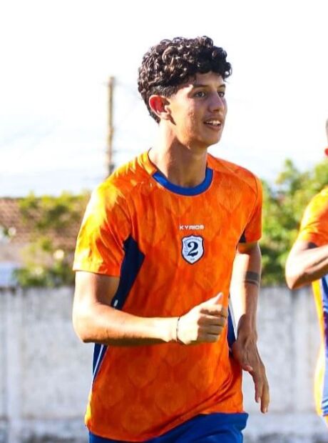 &Agrave;s v&eacute;speras da estreia na Libertadores, time da fronteira treina no Brasil