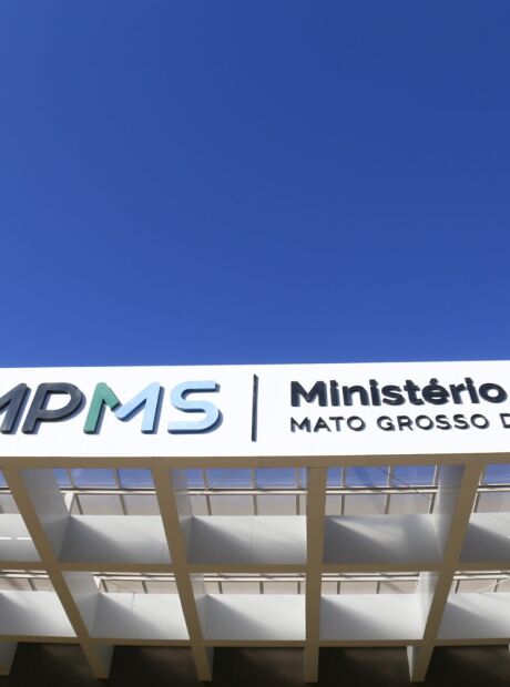 Homem que espancou cadela at&eacute; a morte tem pena aumentada em MS