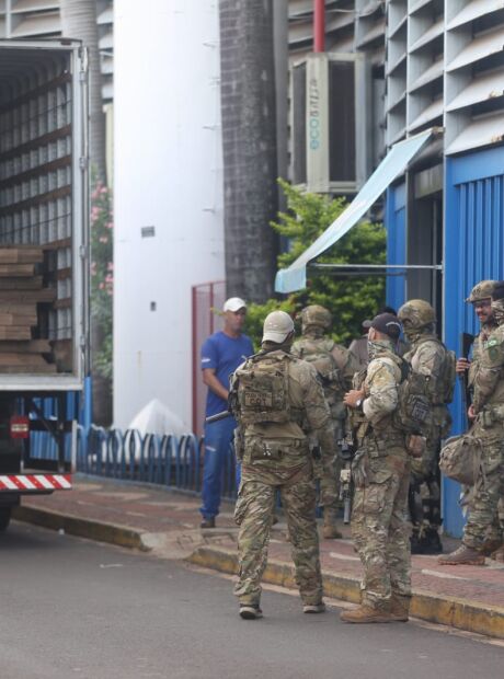 Esquema milion&aacute;rio de contrabando tinha apoio de agentes da PRF, PM, Pol&iacute;cia Civil e Bombeiros