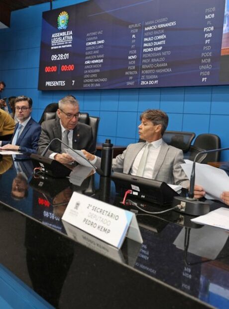 Deputados aprovam reajuste salarial de 3,81% a servidores p&uacute;blicos de MS