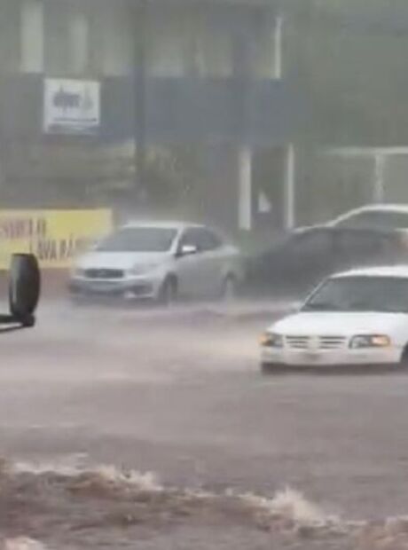 Chuva acima de 120 mm alaga bairros e com&eacute;rcios em MS