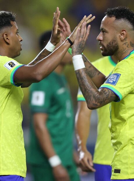 Neymar lamenta les&atilde;o de Rodrygo e se declara ao jogador: 'Meu herdeiro'