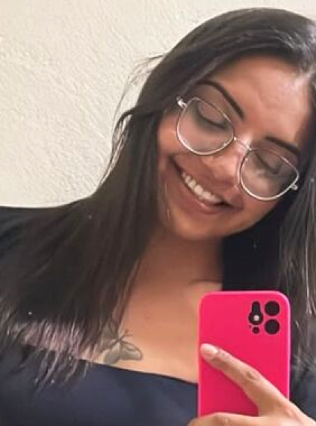 Pol&iacute;cia investiga morte de jovem de 25 anos encontrada inconsciente na casa do namorado