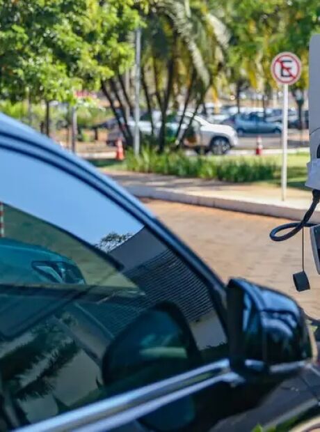 Projeto de lei prev&ecirc; isen&ccedil;&atilde;o do IPVA para carros el&eacute;tricos em MS