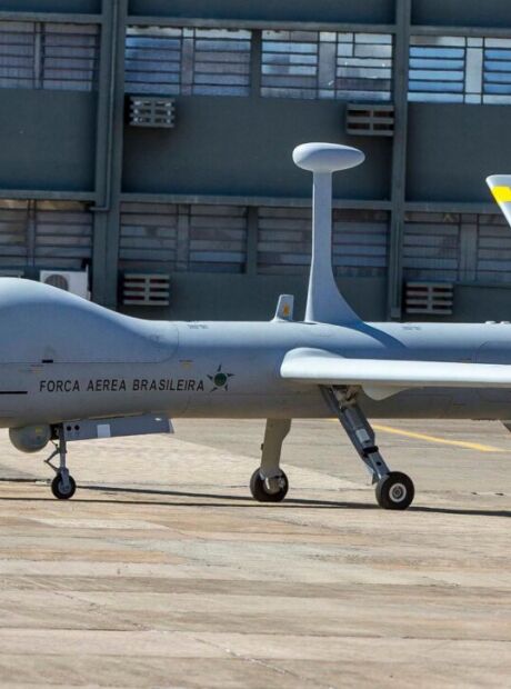 Drone de R$ 50 milh&otilde;es cai durante exerc&iacute;cio da FAB em Campo Grande