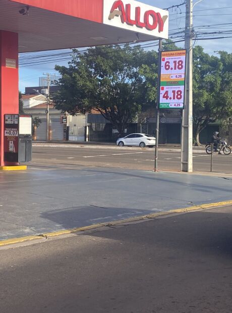 Desde o come&ccedil;o da guerra, gasolina j&aacute; subiu 30 centavos em Campo Grande
