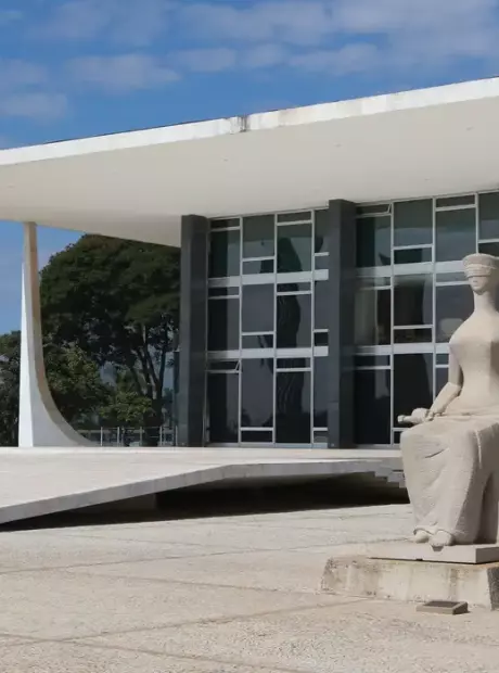 Sal&aacute;rio de ju&iacute;zes e promotores de MS cai pela metade a partir de 1&ordm; de abril