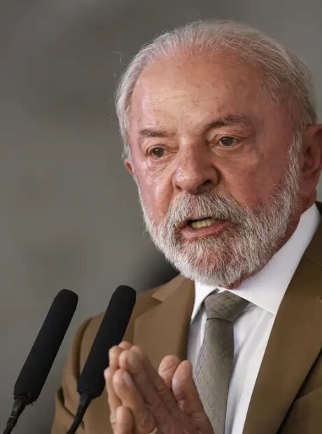 Lula zera imposto e subsidia diesel para conter alta do petr&oacute;leo