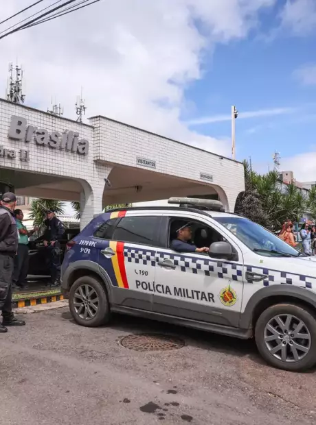 Jair Bolsonaro tem alta hospitalar; ex-presidente j&aacute; est&aacute; em casa