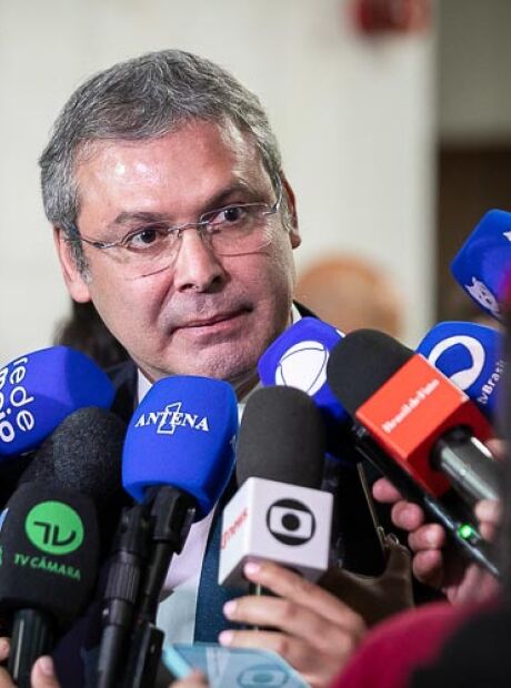 Petista aciona PGR contra Campos Neto por omiss&atilde;o no Banco Master