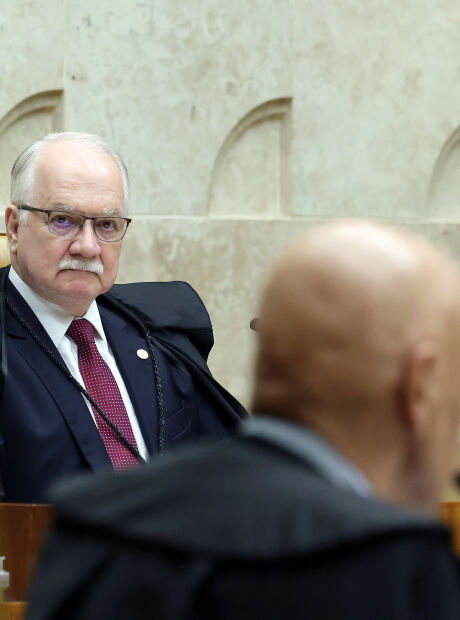 Fachin procura os ministros para tentar tirar STF da crise