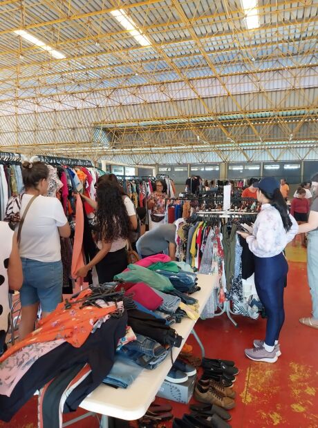 Evento re&uacute;ne 60 brech&oacute;s com 24 mil itens a partir de R$ 2,00