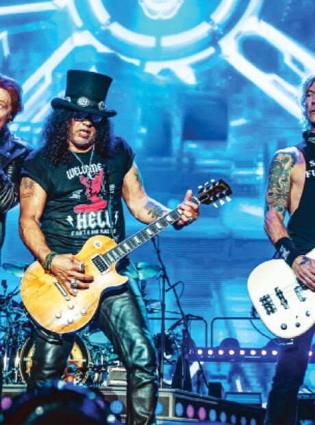 Guns N' Roses deixa Campo Grande cerca de 45 horas depois de show hist&oacute;rico