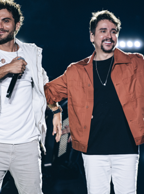 Dupla Bruninho & Davi recebeu R$ 130 mil para cantar na "Festa do P&eacute; de Soja Solteiro"