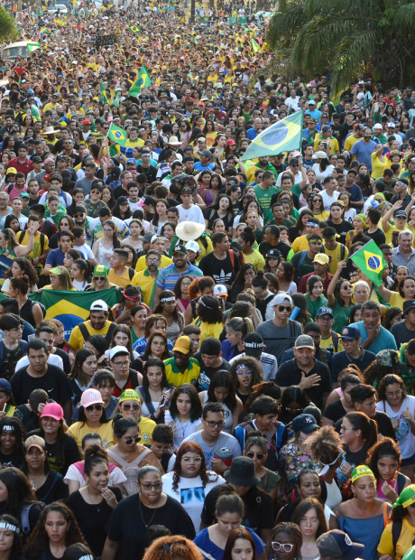 Em ano eleitoral, "igrejas" recebem quase R$ 1 milh&atilde;o e antecipam marchas para Jesus