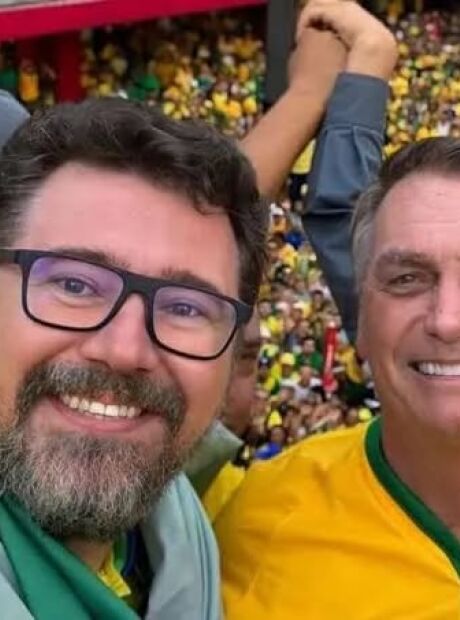 Pollon reafirma pr&eacute;-candidatura e acirra disputa da direita ao Senado