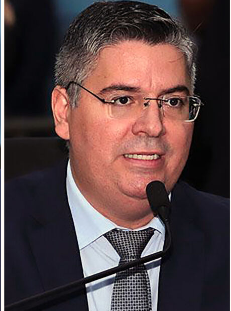 Vereadores tucanos vencem a queda de bra&ccedil;o e partido ter&aacute; chapa competitiva