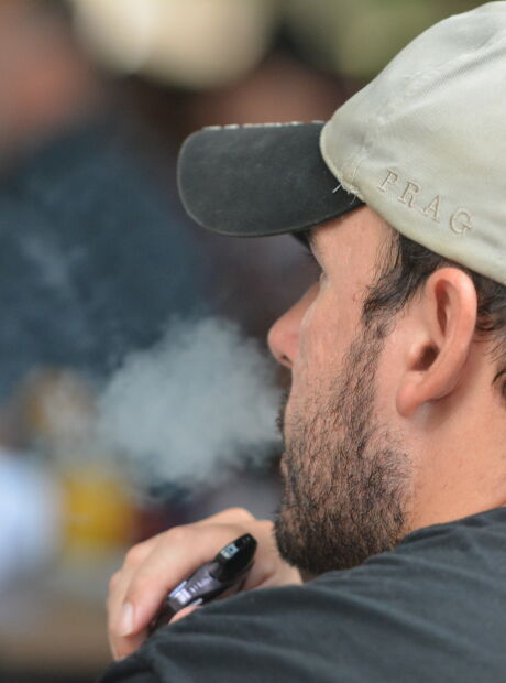 'Pods' e 'vapes' eram vendidos em aplicativo de mensagem em Campo Grande