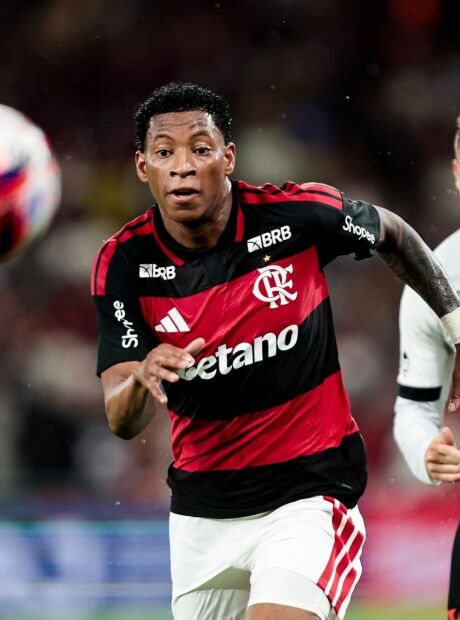 Vasco marca no &uacute;ltimo lance e arranca empate no cl&aacute;ssico com o Flamengo