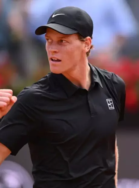 Sinner vence velho fregu&ecirc;s na final do Roma Open e conquista o Career Golden Masters