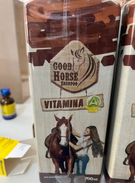 Veterin&aacute;ria influenciadora &eacute; presa por vender shampoo de cavalo como produto humano
