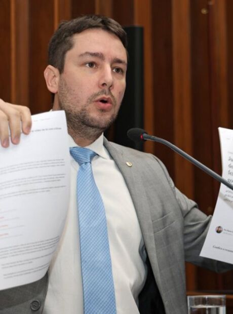 Catan reage &agrave; decis&atilde;o da Justi&ccedil;a e diz que v&iacute;deo era cr&iacute;tica pol&iacute;tica