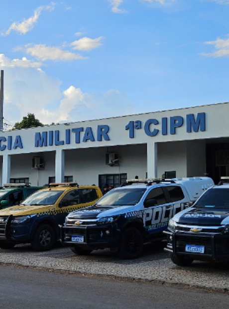 Rapaz arremessa mochila com droga, reage a abordagem e &eacute; morto pela PM