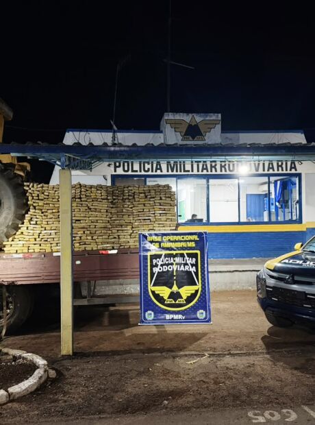 Pol&iacute;cia Militar Rodovi&aacute;ria apreende 890 kg de droga escondida em pneu de trator