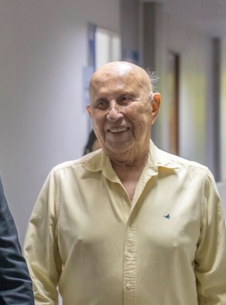 Riedel decreta luto de tr&ecirc;s dias pelo falecimento de ex-governador