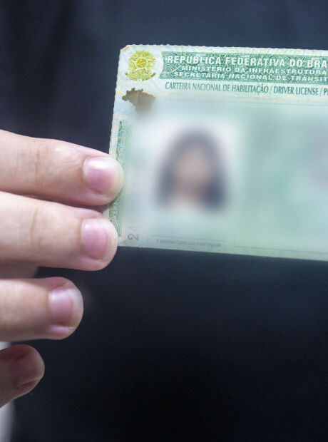 Mais de 11 mil CNHs est&atilde;o dispon&iacute;veis para retirada na sede do Detran-MS