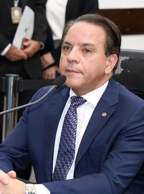 Deputado promete resposta firme ap&oacute;s ataques contra policiais em Corumb&aacute;