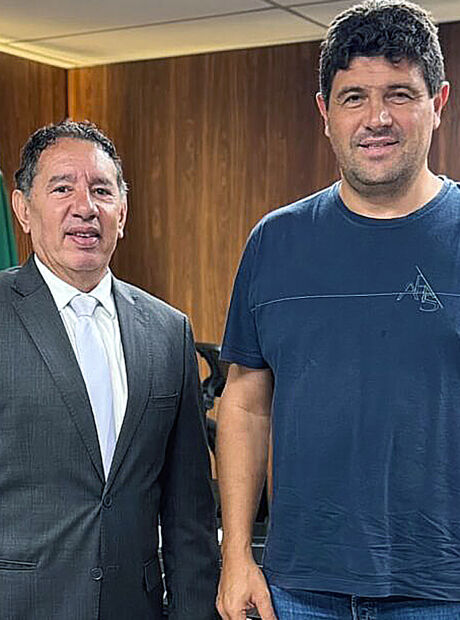 Prefeito de Sidrol&acirc;ndia reconhece atua&ccedil;&atilde;o de Gerson Claro na Assembleia Legislativa