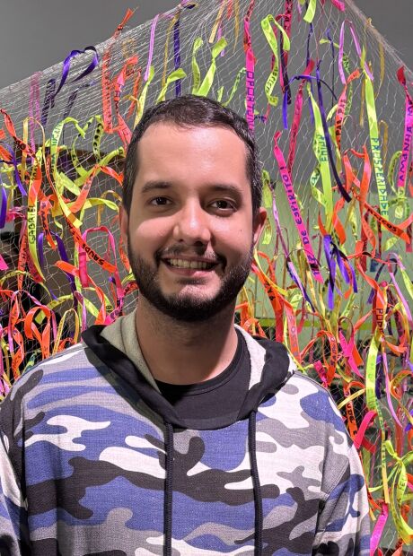 Artista prop&otilde;e di&aacute;logo entre a arte e a intelig&ecirc;ncia artificial