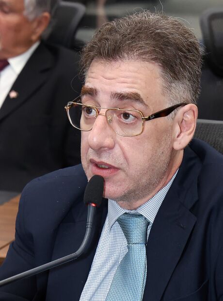 Ap&oacute;s um m&ecirc;s foragido, Neno Razuk &eacute; preso na Bol&iacute;via