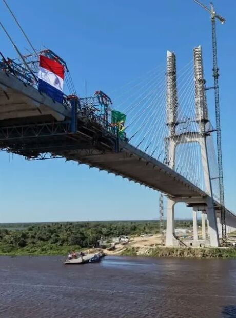 Ap&oacute;s quatro anos, Brasil e Paraguai se unem pela ponte da Rota Bioce&acirc;nica
