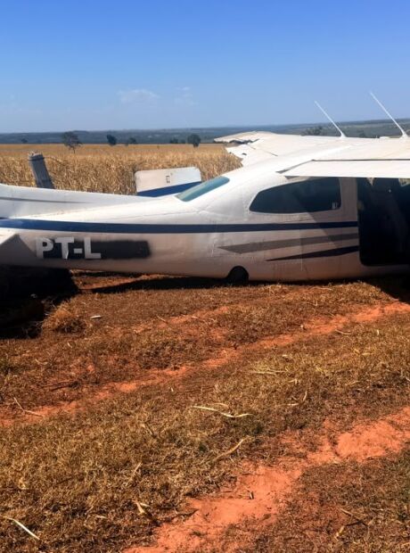 FAB for&ccedil;a pouso de avi&atilde;o suspeito vindo da Bol&iacute;via no Mato Grosso do Sul