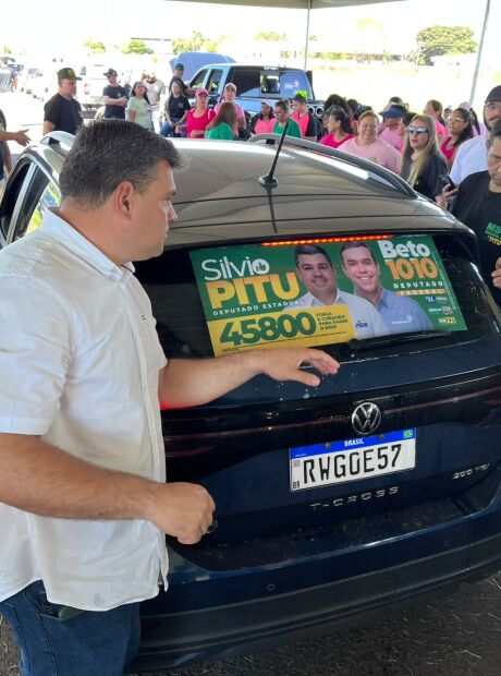 Campanha nas ruas t&ecirc;m in&iacute;cio e disputa entre candidatos come&ccedil;a nos adesiva&ccedil;os