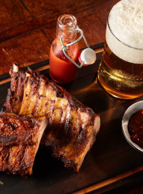 Aprenda a fazer uma costelinha su&iacute;na na cerveja 