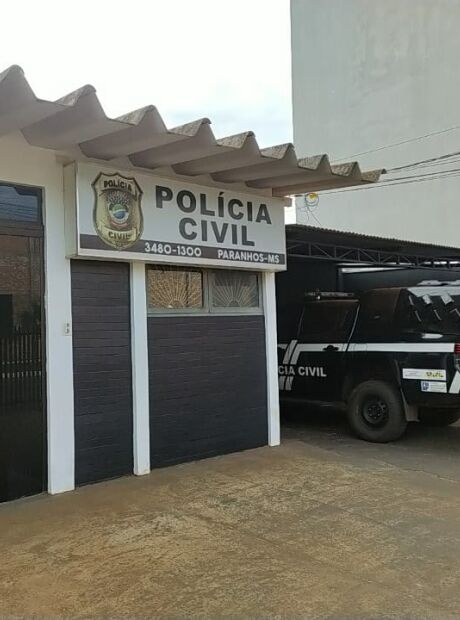 Jovem de 22 anos &eacute; morta a golpes de fac&atilde;o pelo companheiro em aldeia de MS
