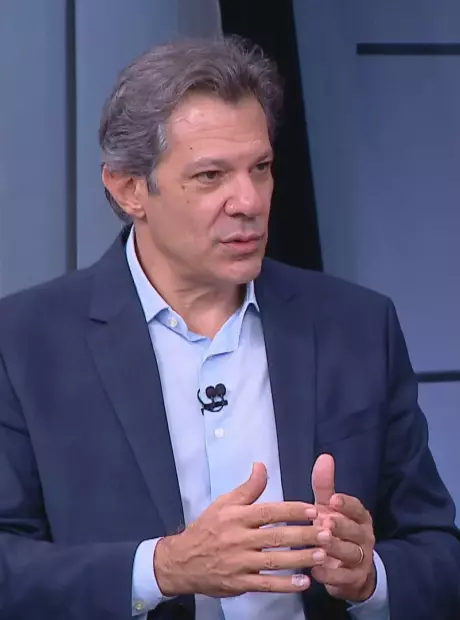 H&aacute; crise de sarampo porque a turma do Tarc&iacute;sio fala mal de vacina, diz Haddad