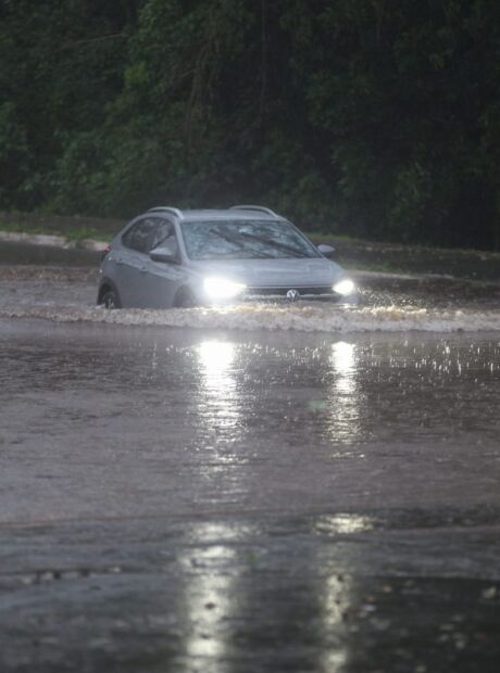 Campo Grande fica sob alerta amarelo para tempestade na quarta-feira