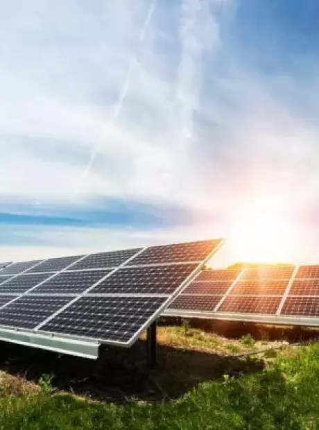 TCE barra licita&ccedil;&atilde;o de R$ 165 milh&otilde;es para compra de placas solares
